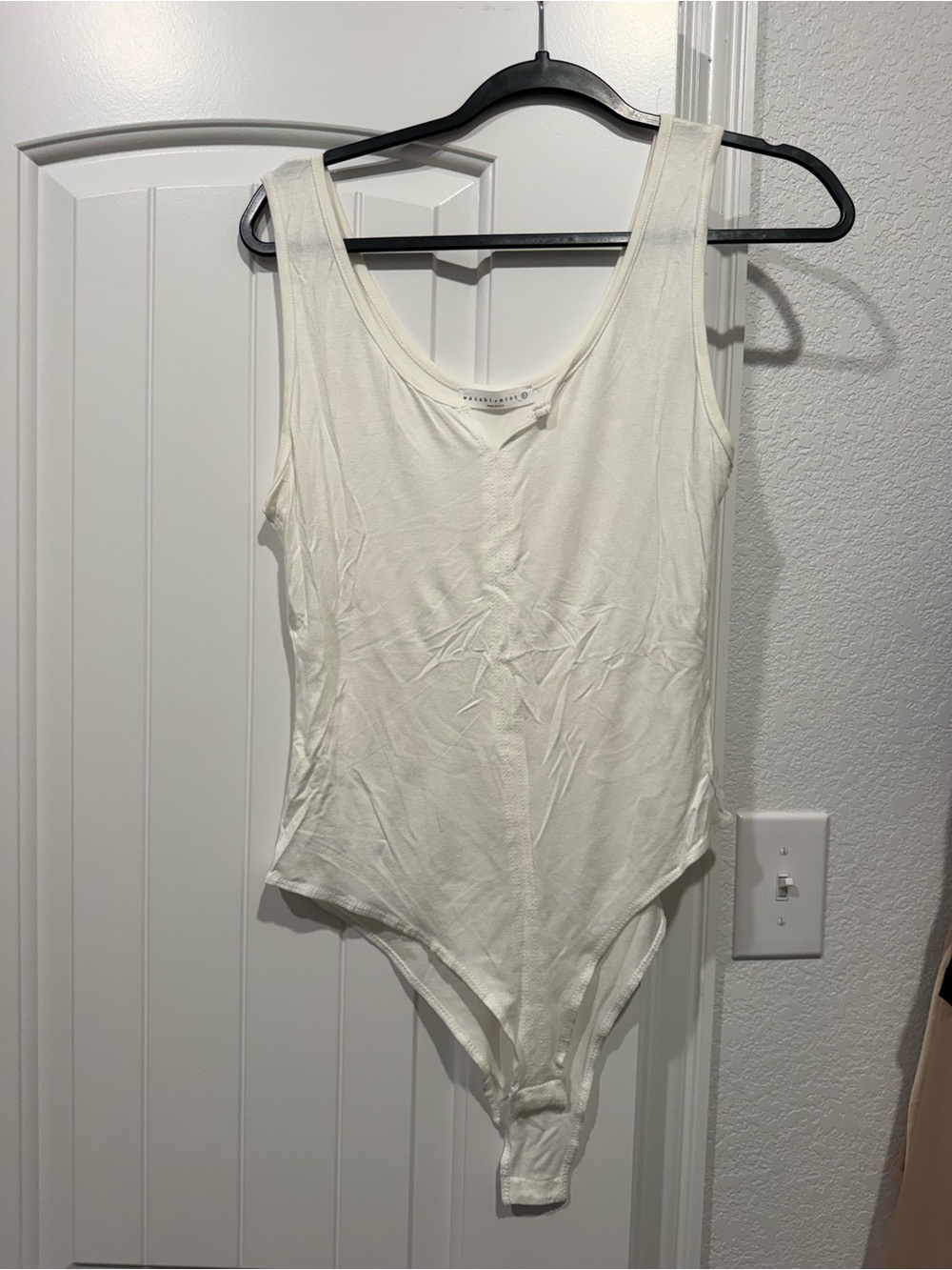 Women's White Scoop Neck Ribbed Bodysuit